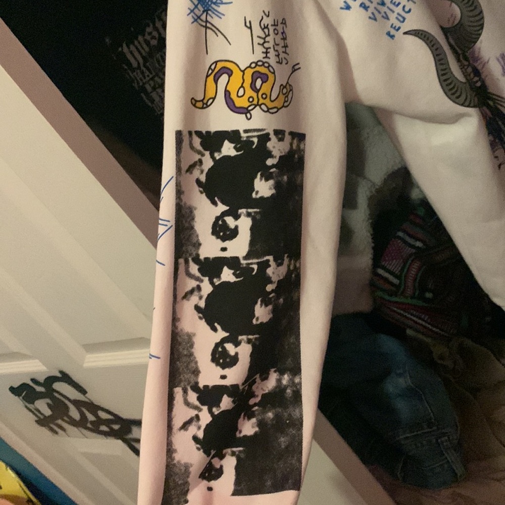 VLONE Graffiti Hip Hop Pullover Hoodie - Picture 12 of 13